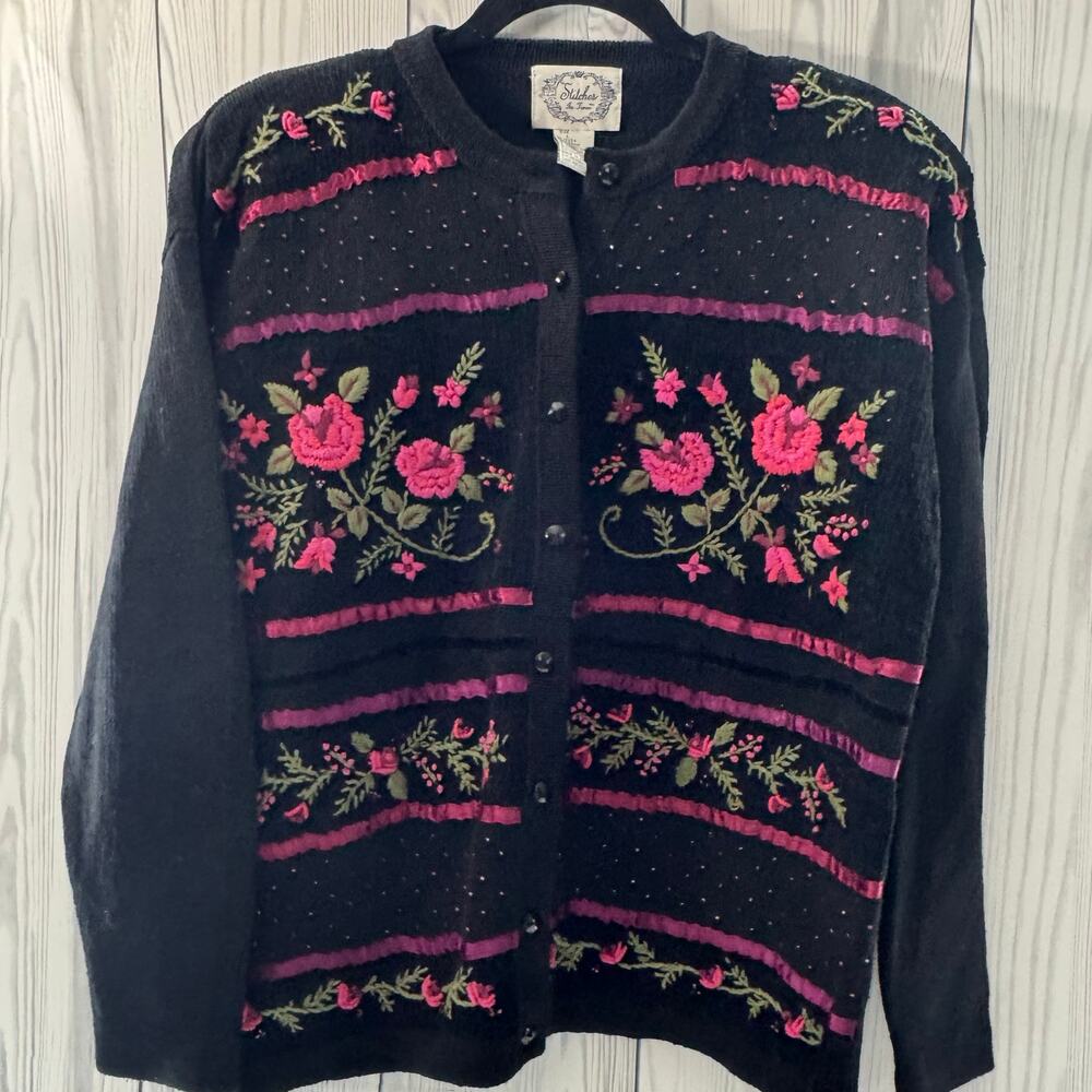 Y2K VTG Stitches In Time Floral Spring Embroidered Sweater Cardigan Large Black